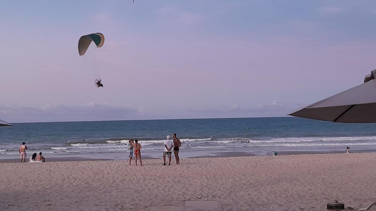 Paraiso Das Dunas - Apartamento A Beira Mar Com Jacuzzi - Proximo Ao Beach Park อากีราซ ภายนอก รูปภาพ